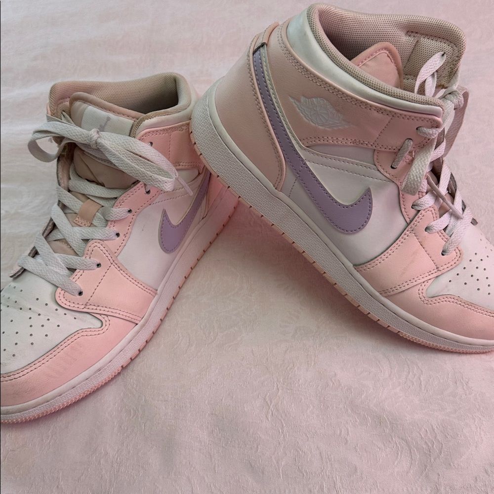 Nike Air Jordan Sneakers 1 Mid GS Pink Wash/Violet Frost/White Size 6.5 Copy